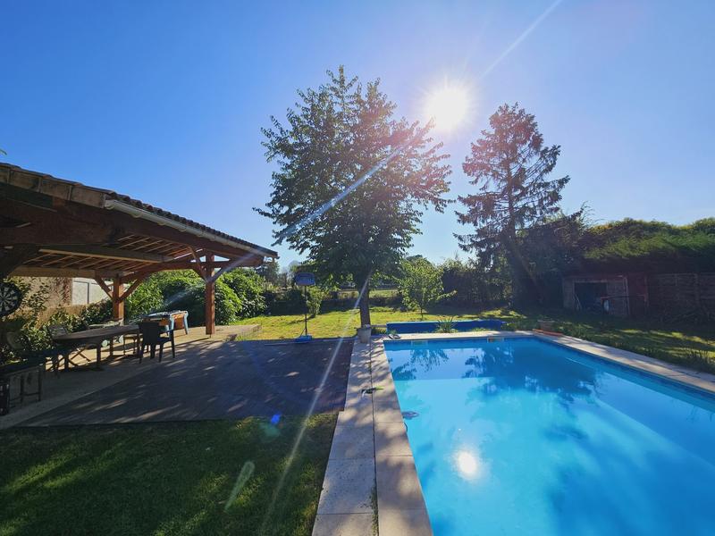 Maison traditionnelle - 116 m² - 6 pièces