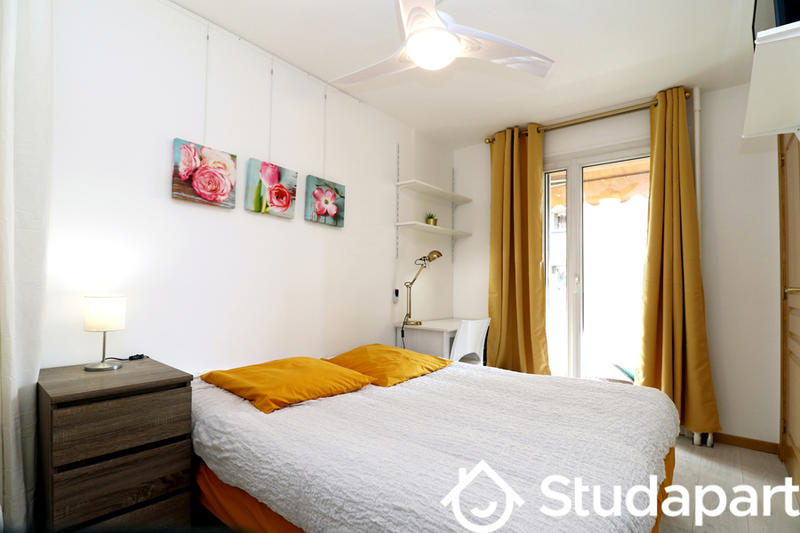 Chambre - 10 m² - 1 pièce