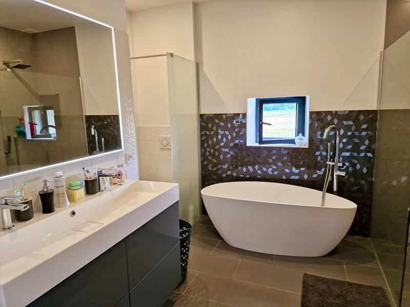 Maison - 262 m² - 9 pièces