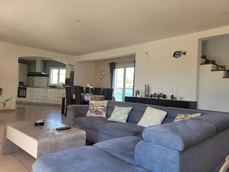 Maison - 174 m² - 5 pièces