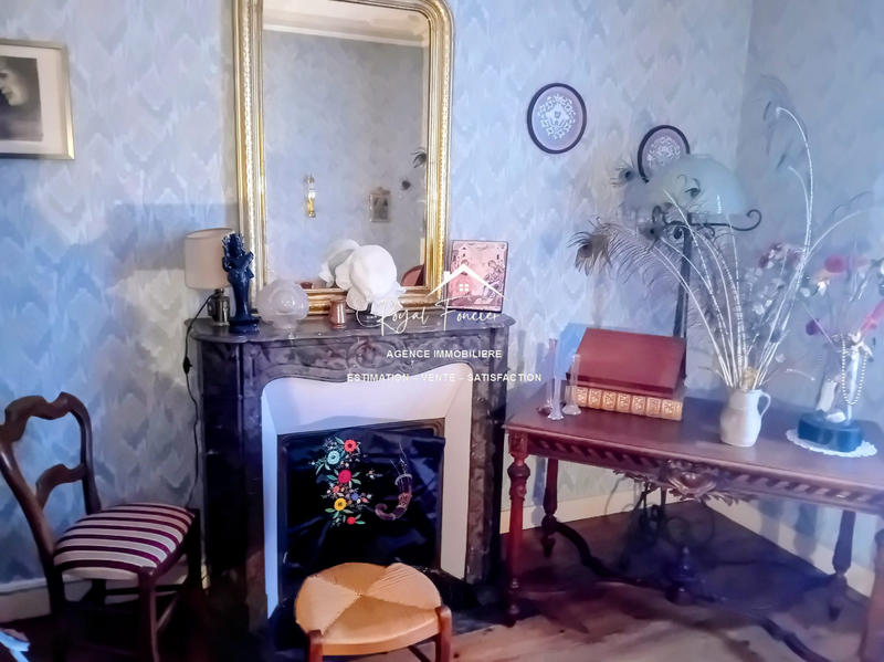 Maison ancienne - 215 m² - 8 pièces