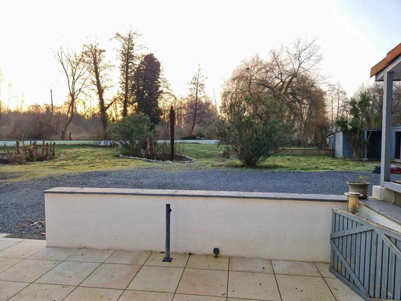 Maison - 214 m² - 7 pièces