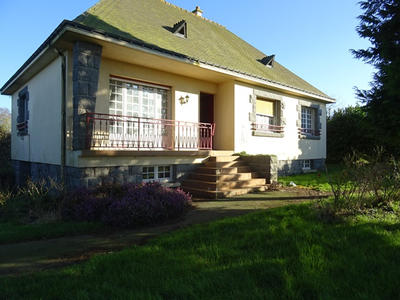 Maison - 95 m² - 4 pièces