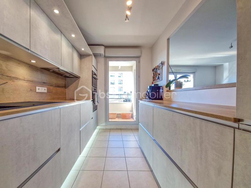 Appartement - 85 m² - 4 pièces