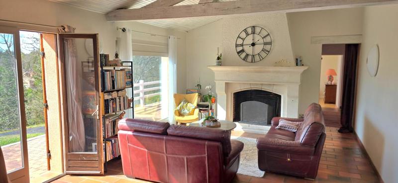 Maison - 140 m² - 7 pièces