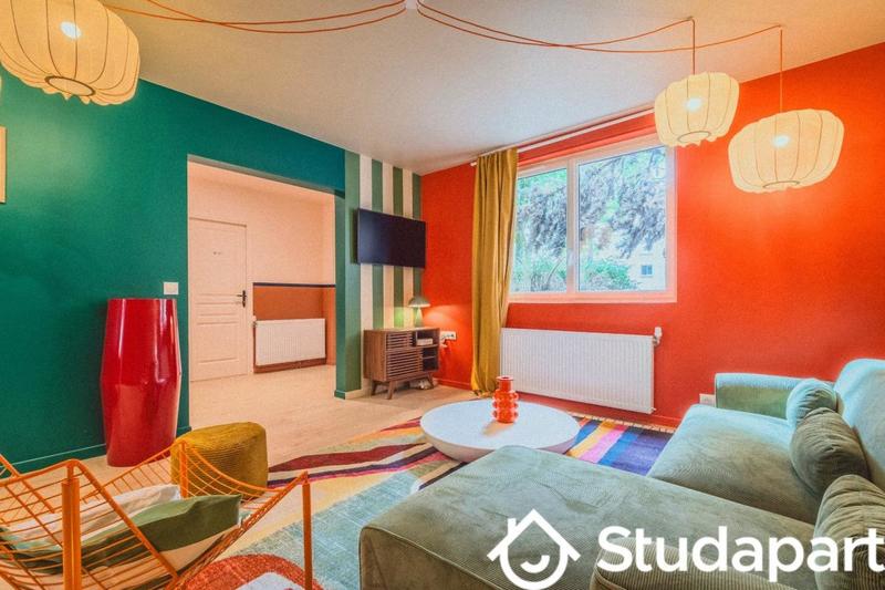 Chambre - 14 m² - 1 pièce