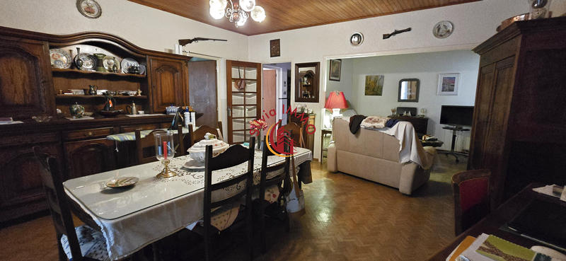 Maison - 515 m² - 45 pièces