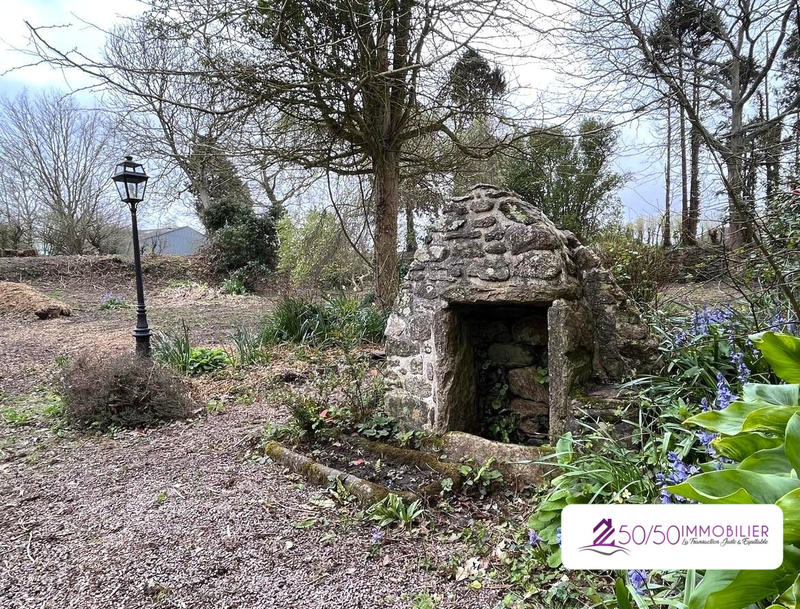 Maison ancienne - 250 m² - 9 pièces