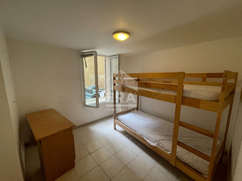 Local commercial - 90 m² - 5 pièces