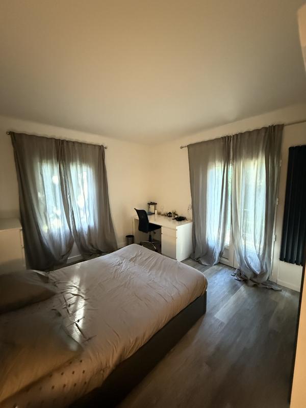 Maison traditionnelle - 185 m² - 7 pièces