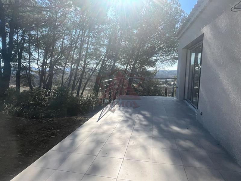 Maison - 87 m² - 4 pièces