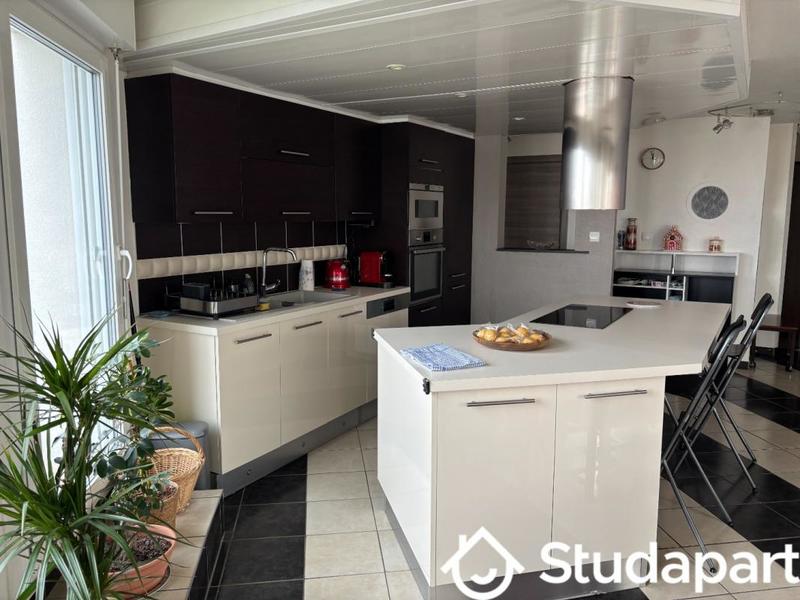 Chambre - 13 m² - 1 pièce