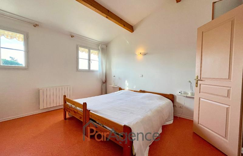 Maison - 202 m² - 6 pièces