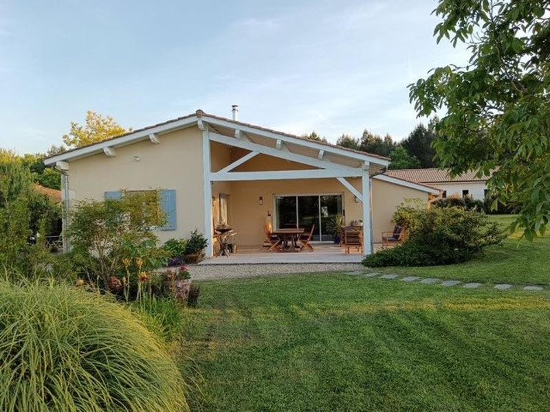 Villa - 220 m² - 6 pièces