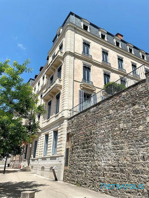 Appartement - 89 m² - 4 pièces