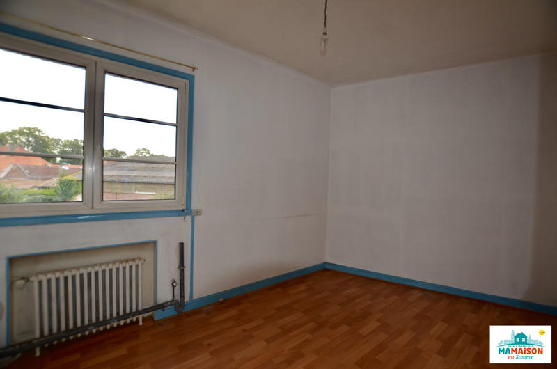 Maison traditionnelle - 230 m² - 6 pièces