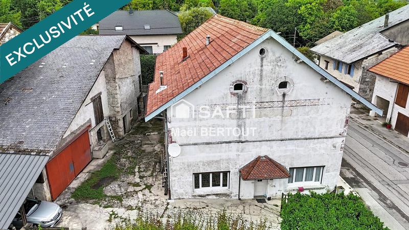 Maison - 278 m² - 13 pièces