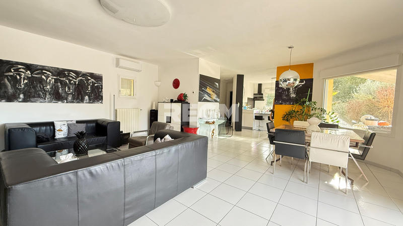 Villa - 120 m² - 4 pièces