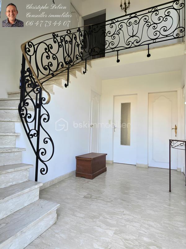 Maison traditionnelle - 137 m² - 5 pièces