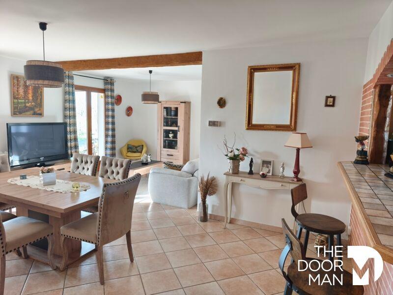 Maison - 102 m² - 5 pièces