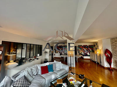 Appartement - 180 m² - 6 pièces