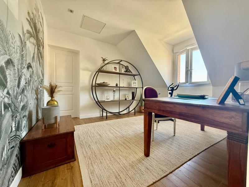 Maison - 189 m² - 7 pièces