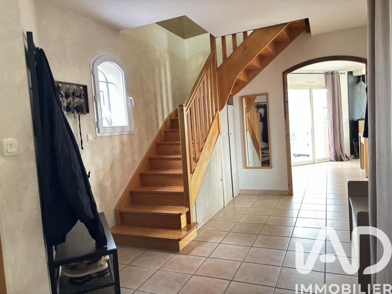 Maison - 199 m² - 9 pièces