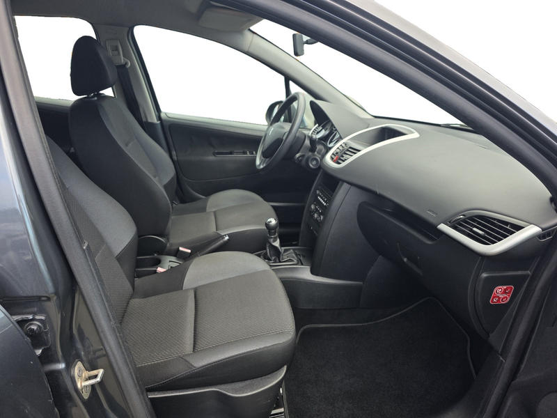 Peugeot 207 - 1.4 HDi 70 Cv Active - 4 Cv