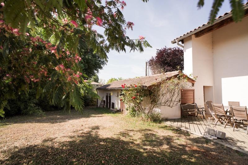 Haras - 352 m² - 8 pièces