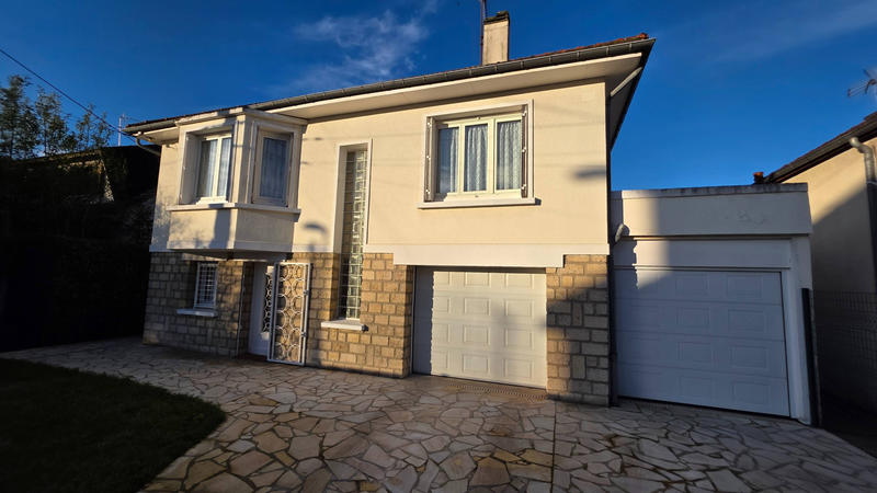 Maison - 122 m² - 5 pièces