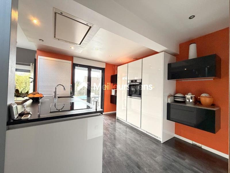 Maison - 150 m² - 6 pièces