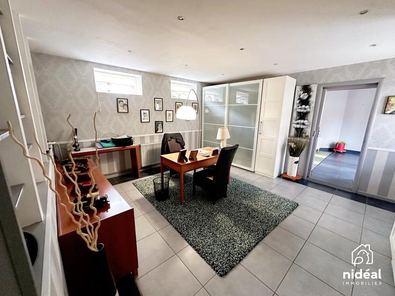 Maison - 280 m² - 7 pièces