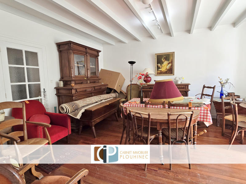 Maison - 332 m² - 9 pièces