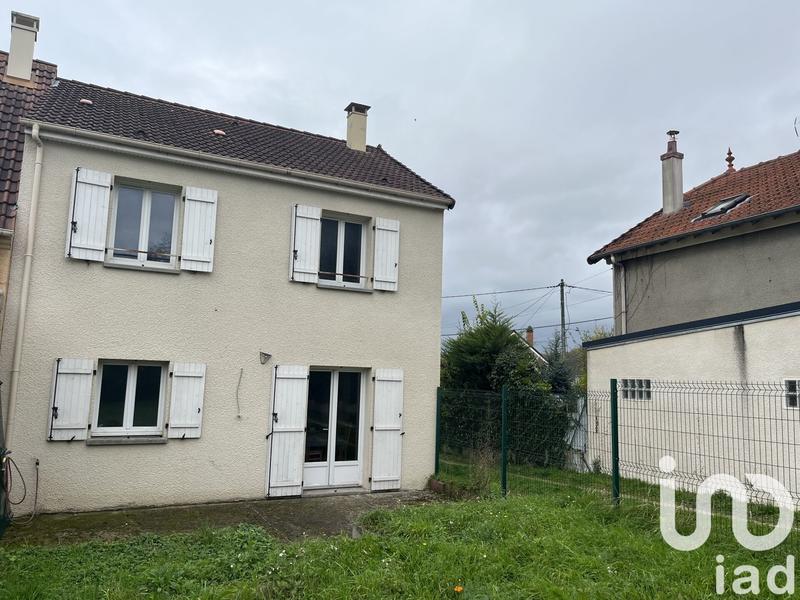 Maison - 92 m² - 6 pièces