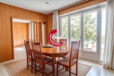 Appartement - 84 m² - 4 pièces