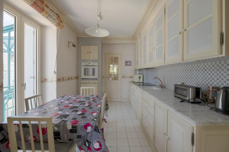 Maison - 224 m² - 7 pièces