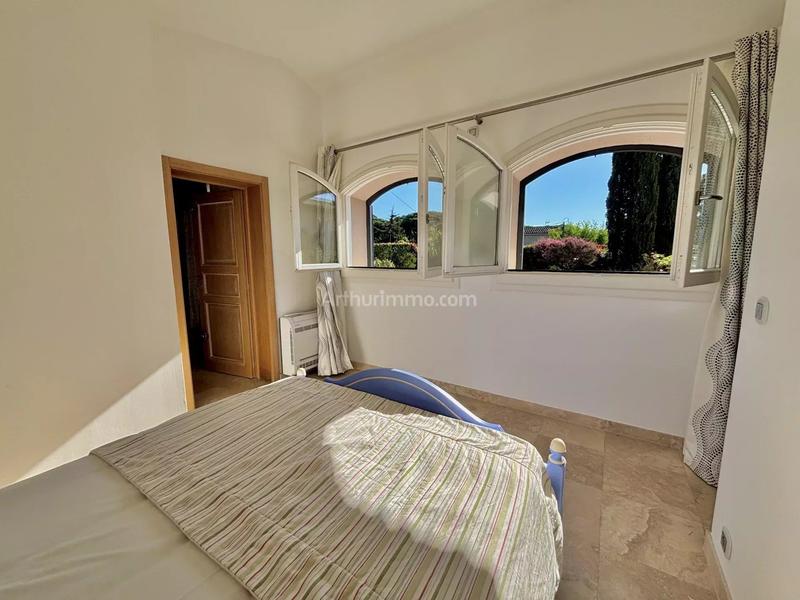 Maison - 196 m² - 6 pièces