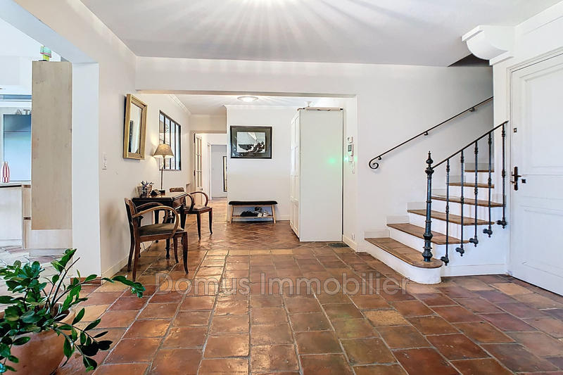 Villa - 189 m² - 6 pièces