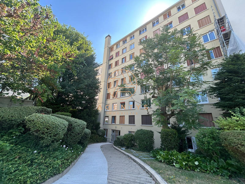 Appartement - 83 m² - 4 pièces