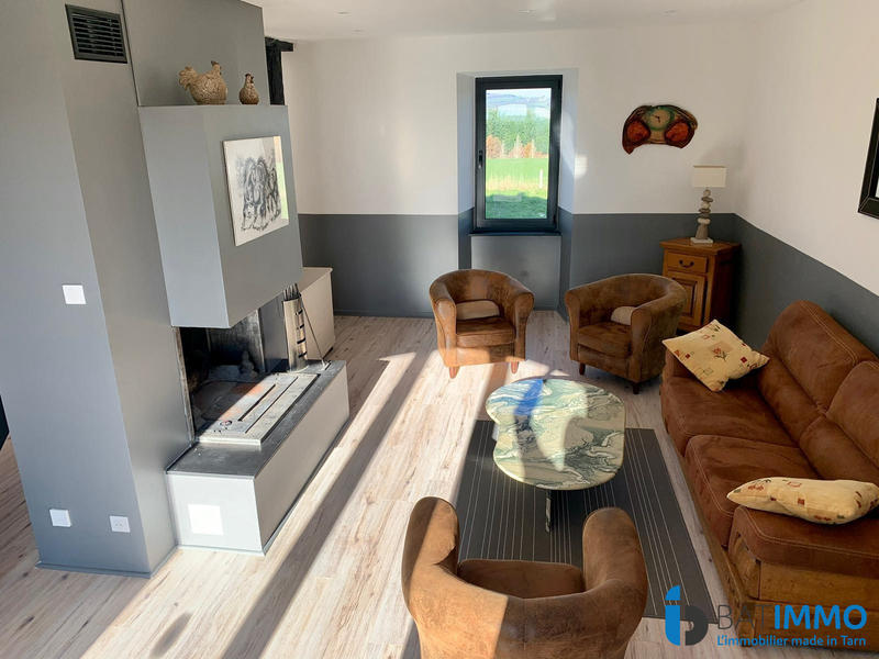 Maison - 820 m² - 18 pièces