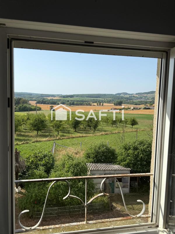 Maison - 205 m² - 9 pièces