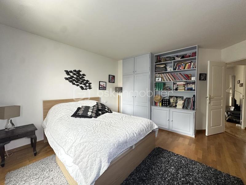 Maison traditionnelle - 170 m² - 6 pièces