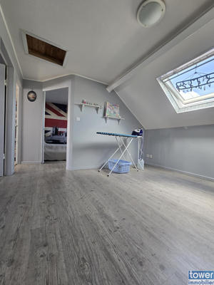 Maison - 96 m² - 5 pièces