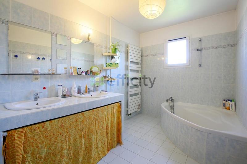 Maison - 154 m² - 6 pièces