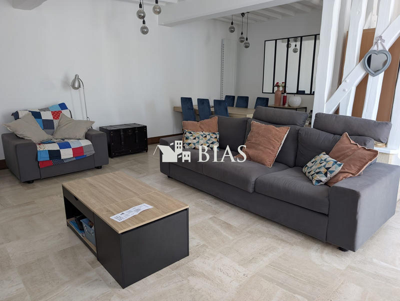 Maison ancienne - 252 m² - 7 pièces