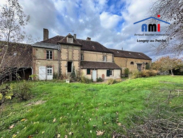 Maison - 215 m² - 9 pièces