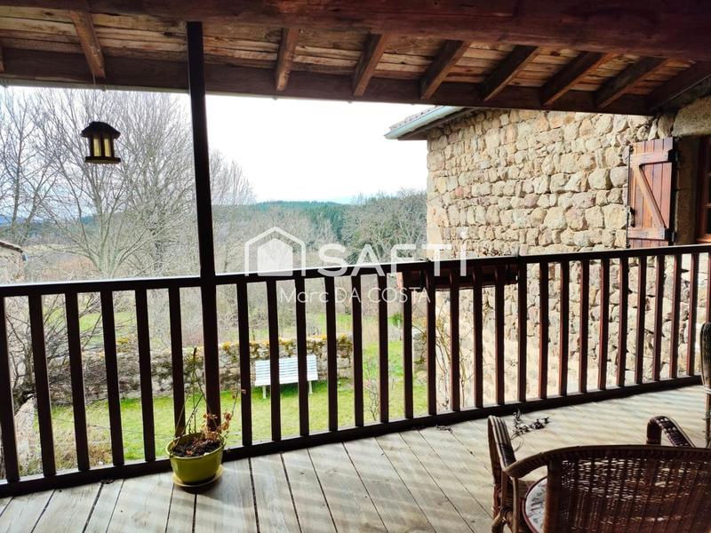 Maison - 230 m² - 11 pièces