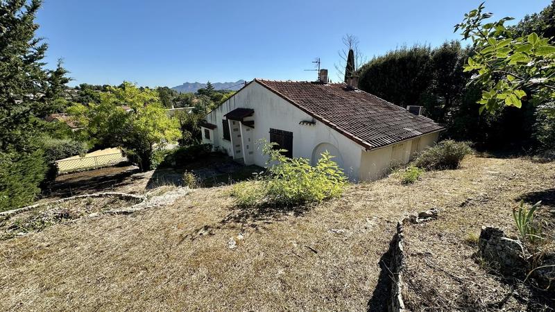 Maison - 104 m² - 5 pièces