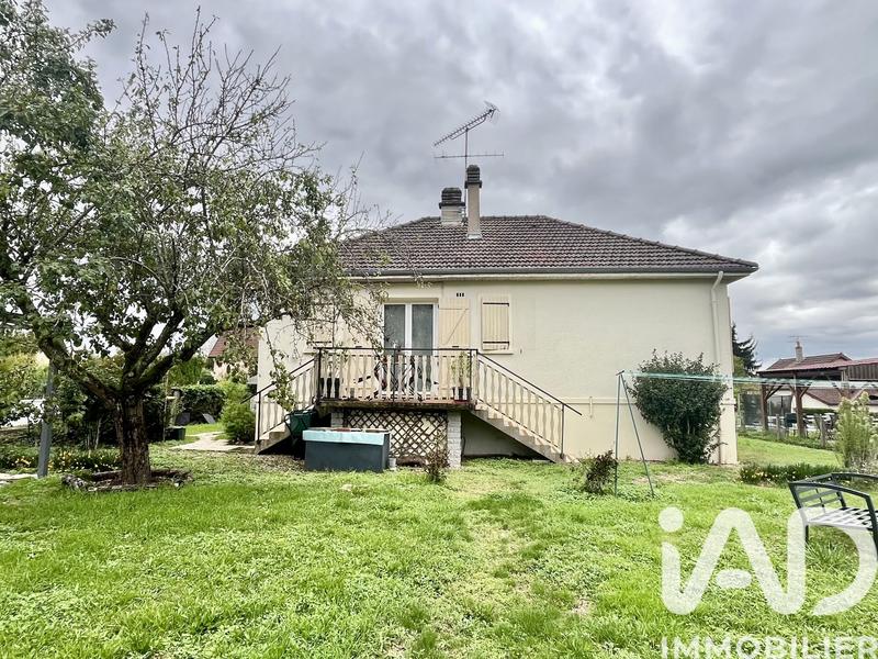 Maison - 90 m² - 4 pièces