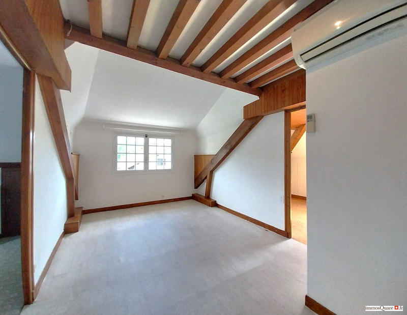 Villa - 176 m² - 8 pièces